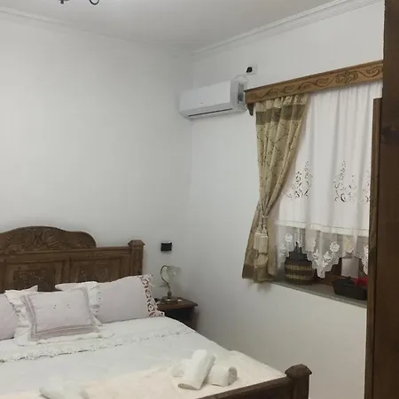 Luna 4* Gjirokastra