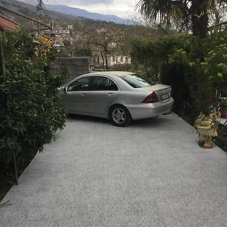 Luna בית הארחה 3*