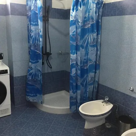 Luna بيت ضيافة Gjirokastër