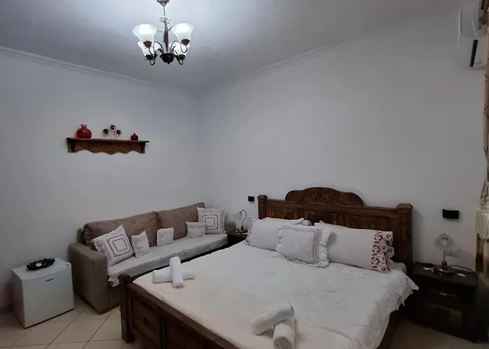 Casa de hóspedes Luna 3*